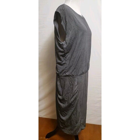 Athleta Westwood Micro Stripe Black & White Ruched Bodycon Dress Large 243062 - Picture 2 of 7